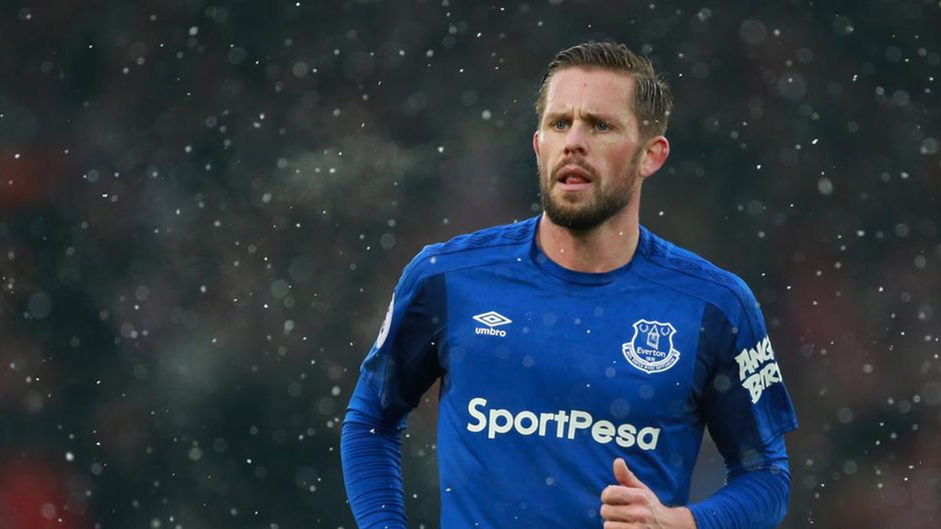 英超争冠白热化：每场都令人肾上腺素飙升，英超热刺别名白百何